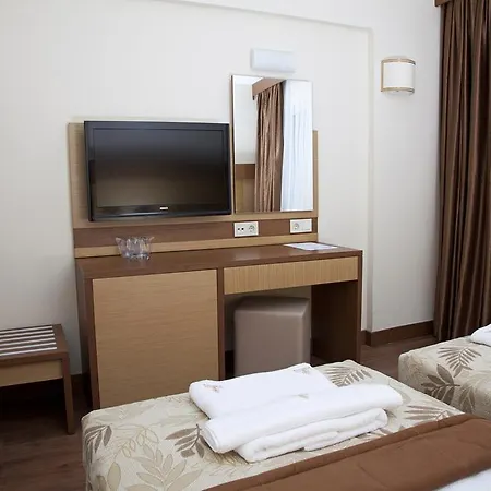 Otel Sunhill Centro 4*